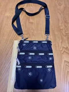 LeSportsac花柄 ショルダーバッグ 黒