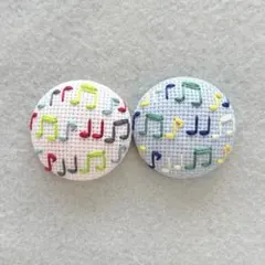 刺繍ブローチ　カラフル音符柄　2個セット