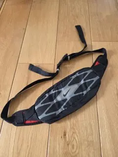Nike ボディバッグ ブラック/グレー