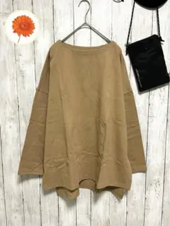 XS【GAP】ベージュロンT ベージュ　サイドスリット