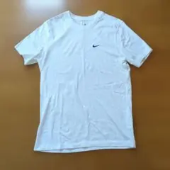 NIKE Tシャツ ホワイト ワンポイントロゴ