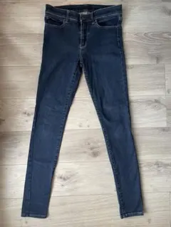 Item thumbnail for item 3fee3a9c-c66f-4df7-81c7-0b8f7174824e