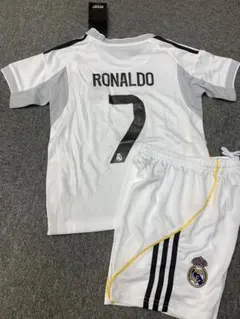 120cmレアル・マドリード新モデル　ロナウド　子供サッカーシャツセット