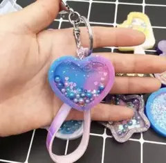 再入荷♡シリコンモールドウォーター☆シェイカー 型 レジン キーホルダー 韓国