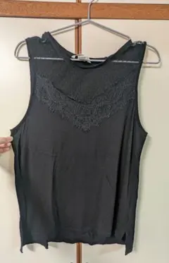 H&M 黒 ノースリーブシャツ M　かわいいレース