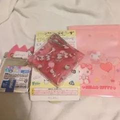 ハローキティ サンリオ 当たりくじ ランダム 3点セット マルチケース バッジ