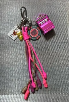ハンドメイド　バックチャーム　じゃらじゃらキーホルダー　パラコード　ゲーム