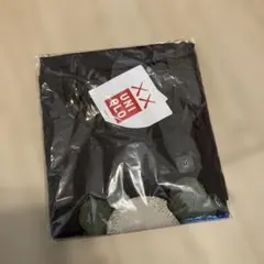 新品 KAWS × UNIQLO ユニクロ カウズ Tシャツ Mサイズ