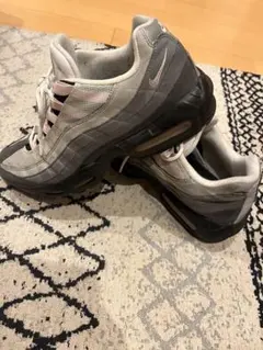 Item thumbnail for item d1813769-fced-45dd-ba90-8a26c47555e0