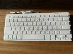 ライトニング キーボード ホワイト