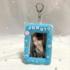 Item thumbnail for item 57ab0fd7-5e3e-40f4-a10e-85f9fd0d4695