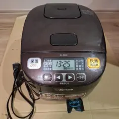 ZOJIRUSHI 炊飯器 NL-BA05 本体のサムネイル