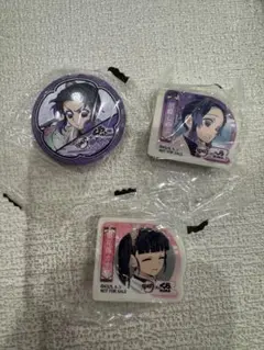 鬼滅の刃　くら寿司　胡蝶しのぶ　栗花落カナヲ　缶バッジ　消しゴム