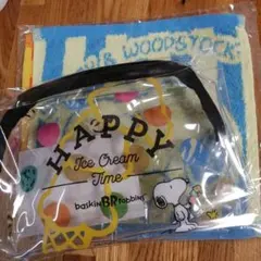 スヌーピー　ポーチ&ハンドタオル２枚セット