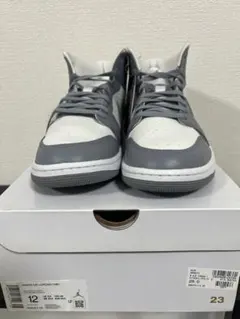 Air Jordan 1 Mid グレー/ホワイト 12