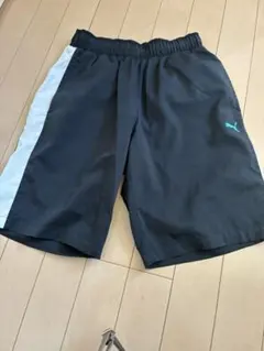 プーマ　ハーフパンツ