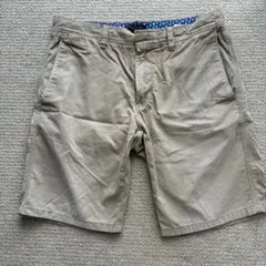 Banana Republic Aiden Short ベージュ 31インチのサムネイル