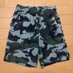 NIKE カモフラージュ柄 ハーフパンツ140センチ