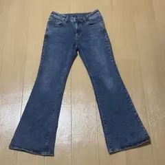 GU スリムフレアジーンズ M