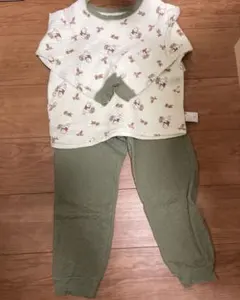 UNIQLO くまのプーさん キルトパジャマセット 120