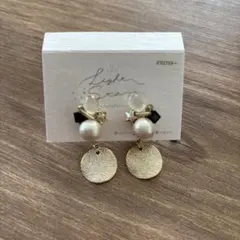 ハンドメイド イヤリング　スワロフスキー　ニッケルフリー 金属アレルギー対応