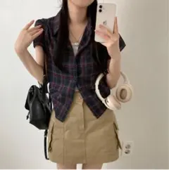 チェック柄半袖シャツ 赤　紺　春・夏服