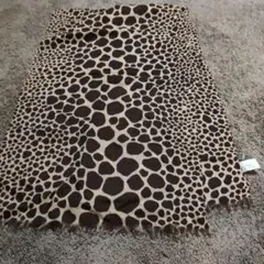 ウールヒョウ柄ストールお値下げしました