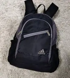 ひ*じ様 adidasアディダスリュッ 黒グレーサッカー用スポーツバック学校リュ