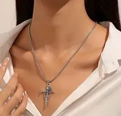 シルバーネックレス　バラ　十字架　ユニセックス　アメカジ