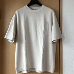 ポケット付き クルーネック Tシャツ ライトグレー L-XLのサムネイル
