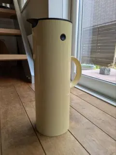 Item thumbnail for item f1777533-d05b-4069-8869-ac1a71cf16c4