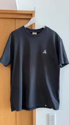 Nike ACG 黒 Tシャツ