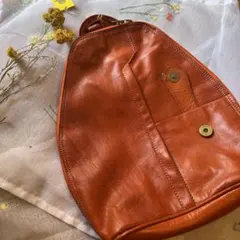 ヴィンテージ【ハンドメイドのモロッコレザーリュック】現地購入