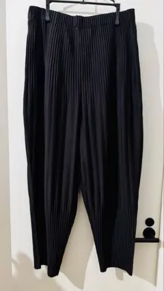 Homme Plissé Issey Miyake プリーツテーパードパンツのサムネイル