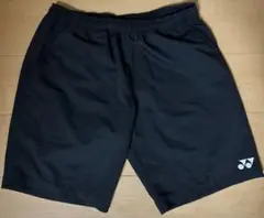 YONEX 黒 ショートパンツ