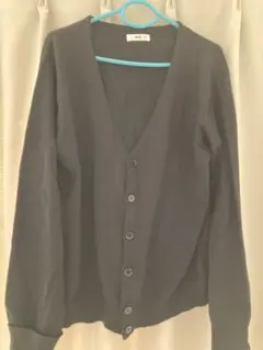 ブラック カーディガン