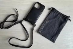 BANDOLIER ストラップ付きスマホケース　iPhone15PRO MAX