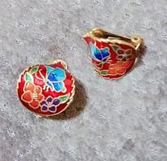 未使用　バタフライ　フラワー　イヤリング   赤  レッド