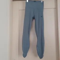 PUMA　ヨガ、ピラティススパッツ