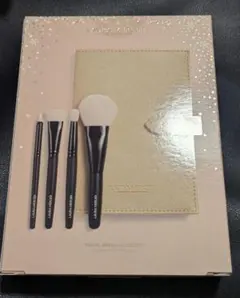 も*う様 【新品未開封】ローラメルシエ アトリエ アンシャンテ トラベルブラシコ