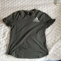 セールadidas 半袖Tシャツ　ブラック背面メッシュ レディースLL
