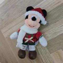 2025　ディズニー　クリスマス　ミッキー　ぬいぐるみバッジ