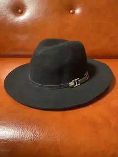 つばひろ帽子　ウール100%　フエルト つば広ハット　中折れ　ブラック　ゴールド