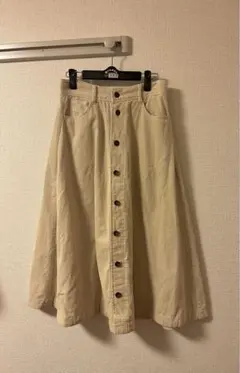 ニコアンド Niko and.. コーデュロイ フレアロングスカート アイボリー