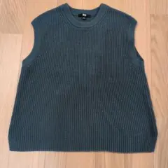 ユニクロ　UNIQLO　ニット ベスト ノースリーブ