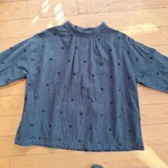 ダークグレー 水玉模様 長袖シャツ