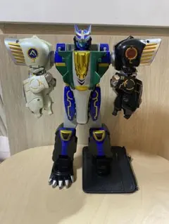 【週末セール】百獣戦隊　ガオレンジャー　DXガオハンターダブルナックル　ジャンク