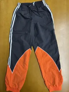 adidas トラックパンツ 黒/オレンジ Mサイズ