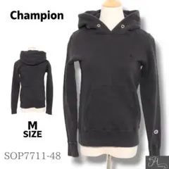 ★美品★ チャンピオン　トップス　パーカー　綿100％　裏起毛　ロゴワッペン　M