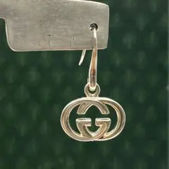 GUCCI インターロッキングG ピアス 片耳用 - メルカリ